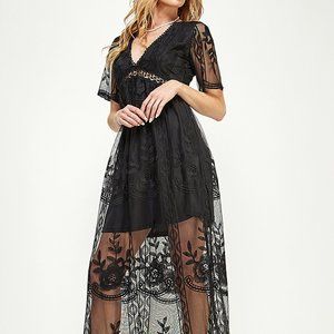 LACE SHORT SLEEVE V-NECK MAXI DRESS - BLACK